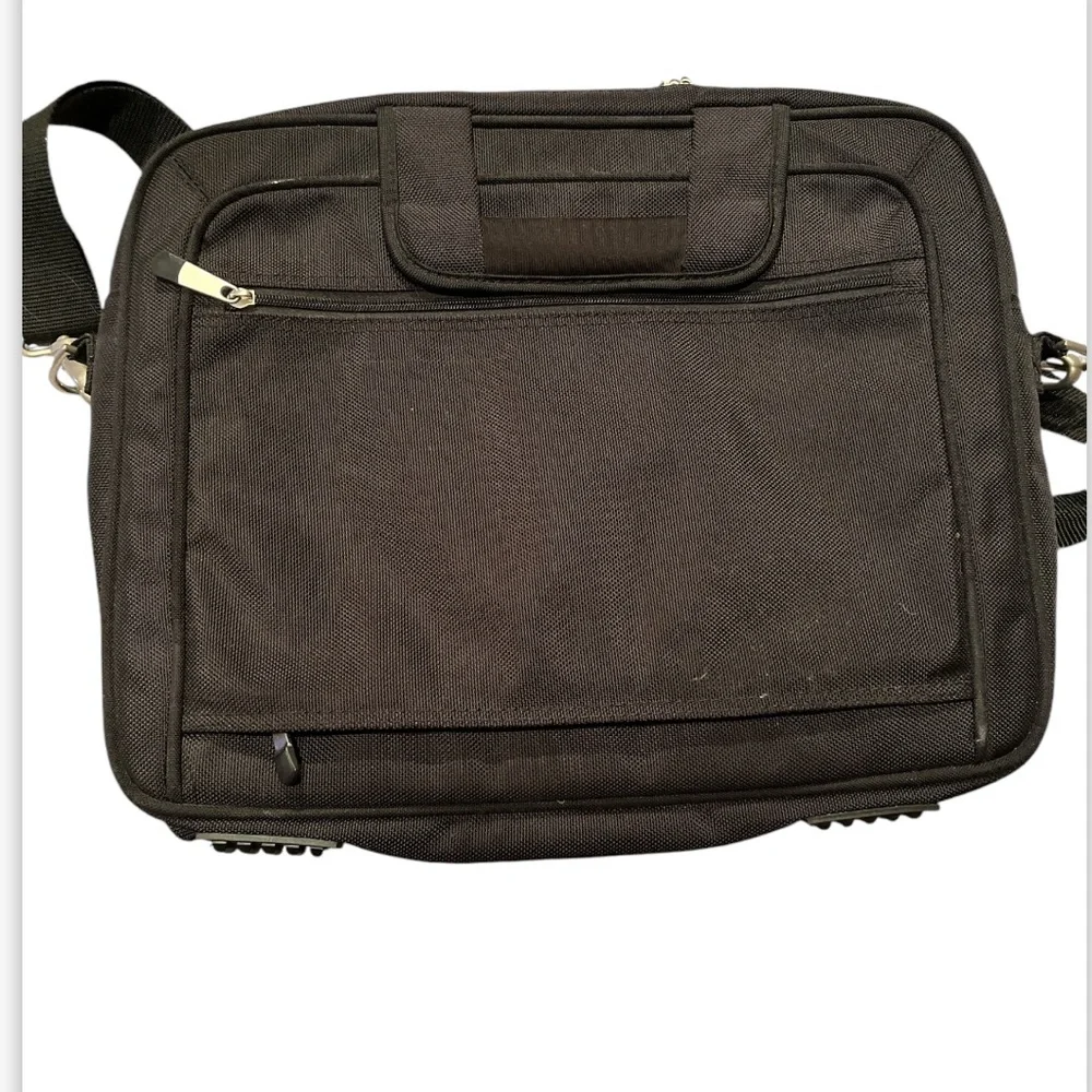 Dell Laptop Bag/ carryon
